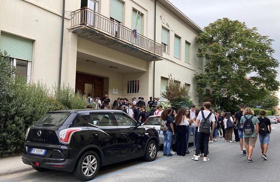 Cecina, organici ancora da completare gli istituti cercano professori