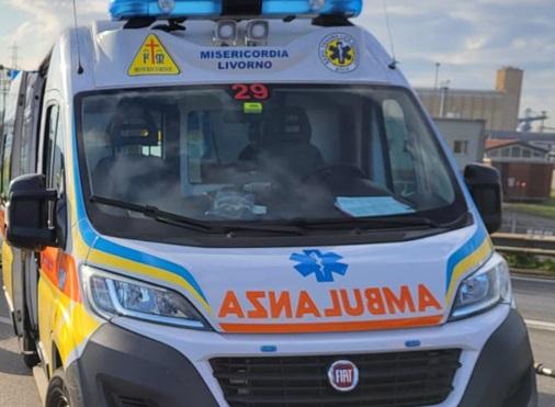 
	Un'ambulanza della Misericordia di Livorno (foto d'archivio)

