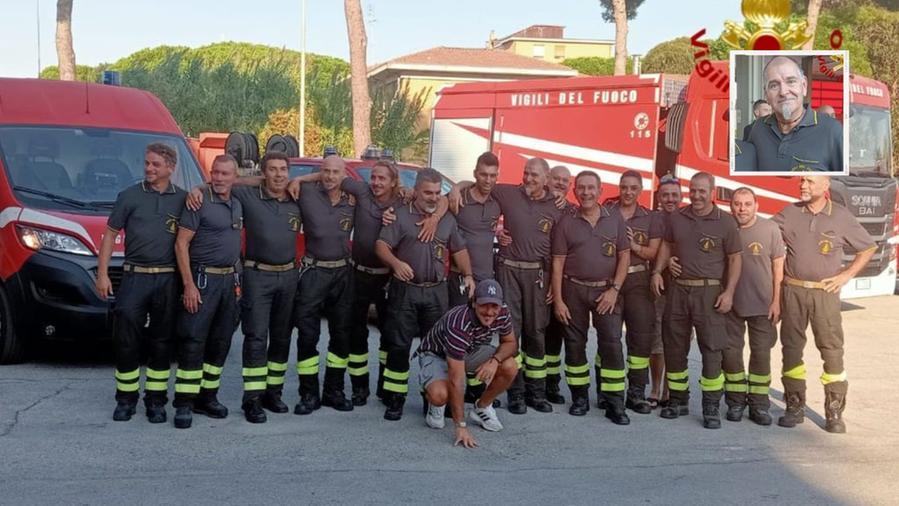 Vigile del fuoco in pensione, la sorpresa dei colleghi nella caserma di Livorno – Video