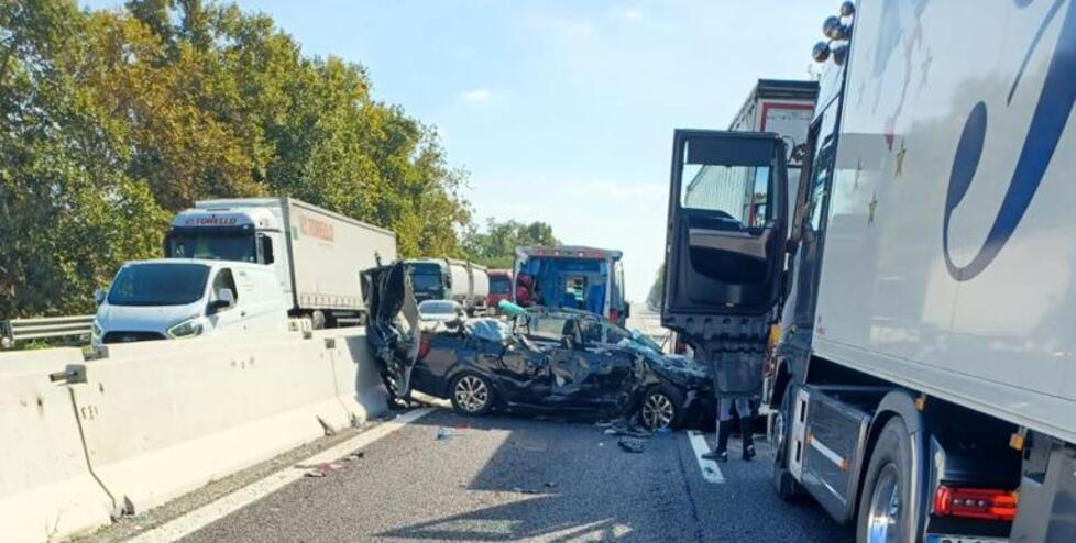 Ferrara, inferno in A13. La bimba morta pochi giorni prima del compleanno