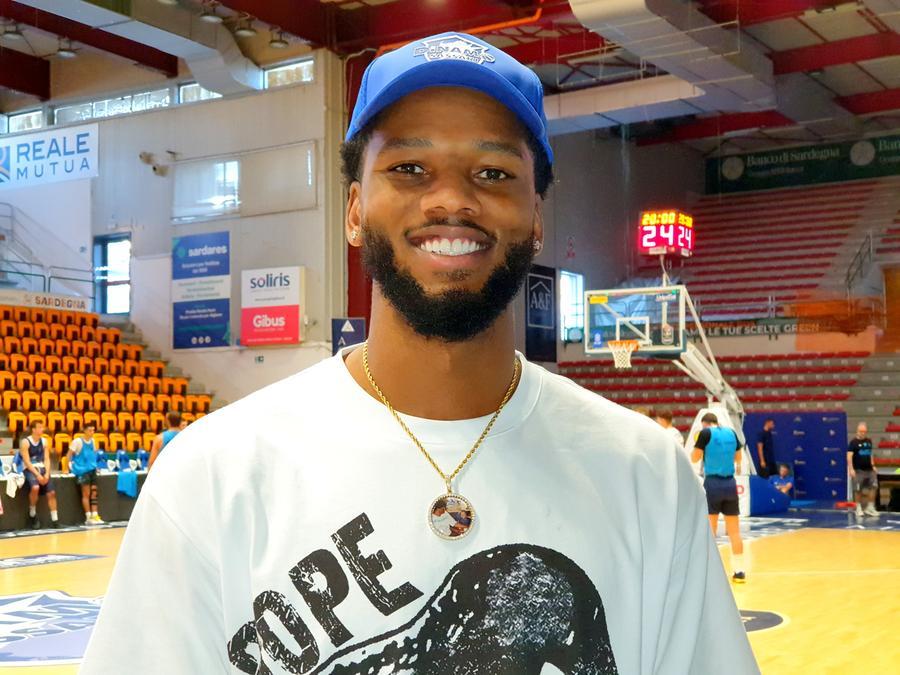 Alfonzo McKinnie giocatore della Dinamo Basket Banco di Sardegna