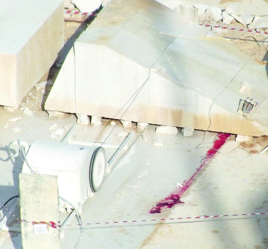 Morto in cava a Orosei: «Non è stato un incidente, ma un omicidio»