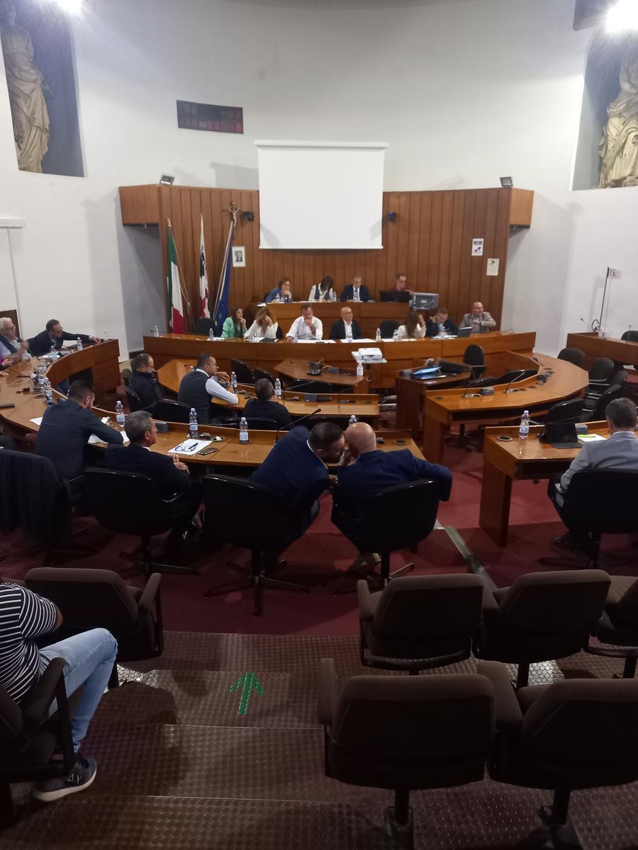 
	Il consiglio comunale riunitosi ieri 28 settembre

