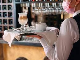 «Ecco l’altra faccia del turismo in Gallura: lavoro nero e contratti pirata»