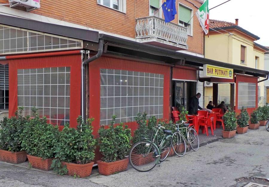 Ferrara, linea dura del Comune nei confronti di due locali