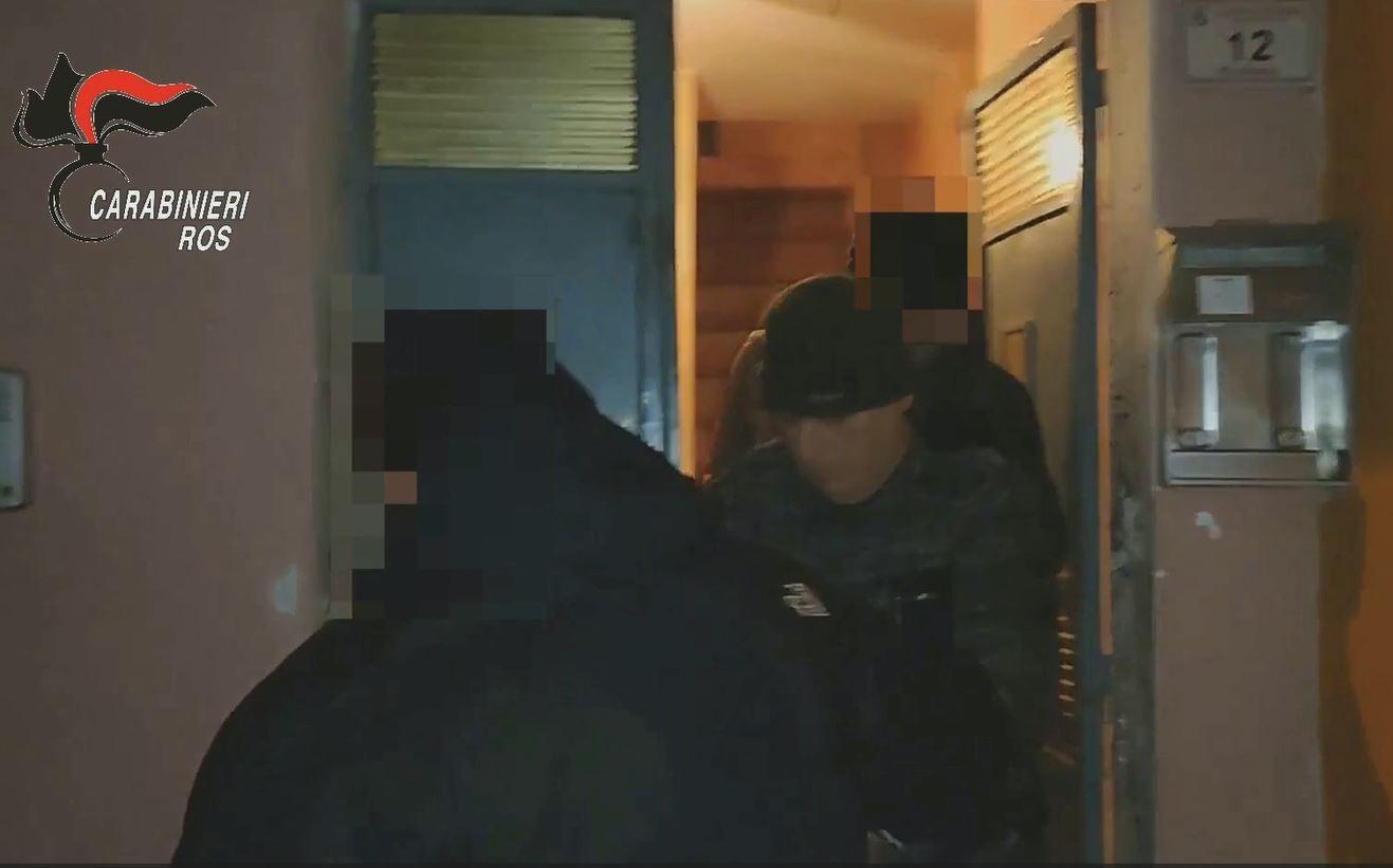 Narcotraffico e potere, ecco chi creava il contatto tra due livelli paralleli 