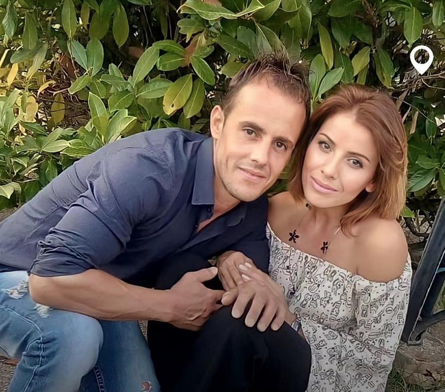 
	Alfred Vefa e Klodiana Vefa

