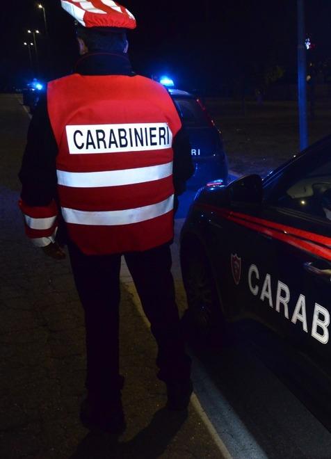 Indica ai carabinieri il suo pusher: da Pavullo a Cento per prenderlo 