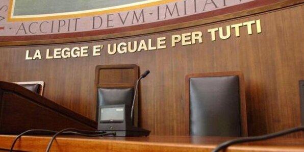 Aula di tribunale (foto d'archivio)