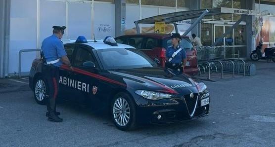 Ferrara. Ruba formaggio per 140 euro, arrestato dai carabinieri
