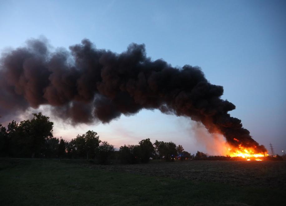 Spento l’incendio alla Ca.Re.