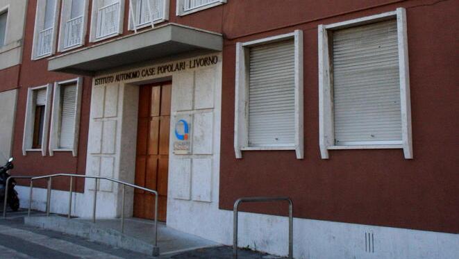 Nella foto la sede di Casalp, la società che gestisce le case popolari
