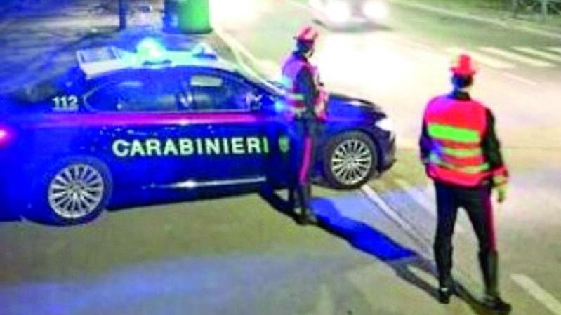 Un controllo dei carabinieri durante un’attività contro lo spaccio di sostanze stupefacenti. A Montale i pedinamenti e l’attività di osservazione sono andati avanti per mesi