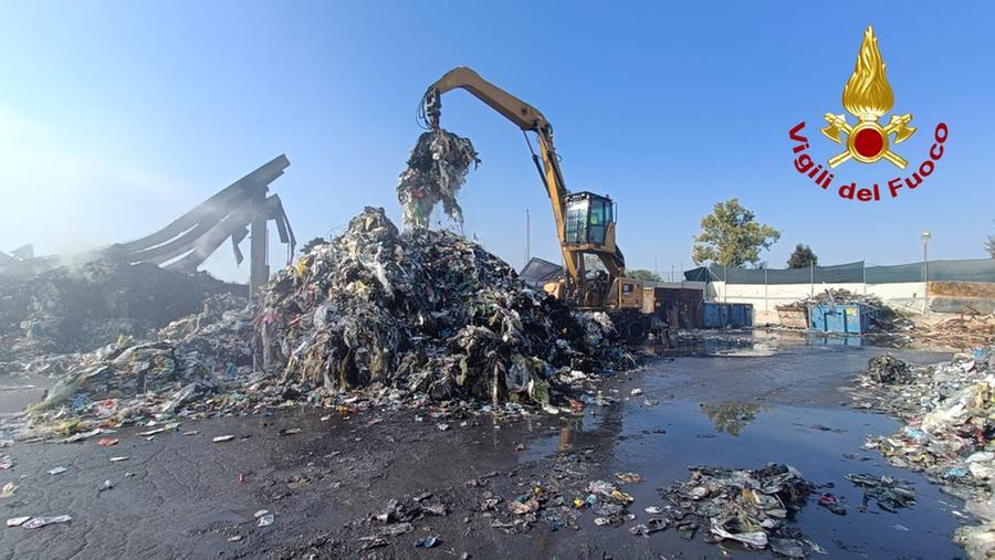 Spento l’incendio alla Ca.Re.