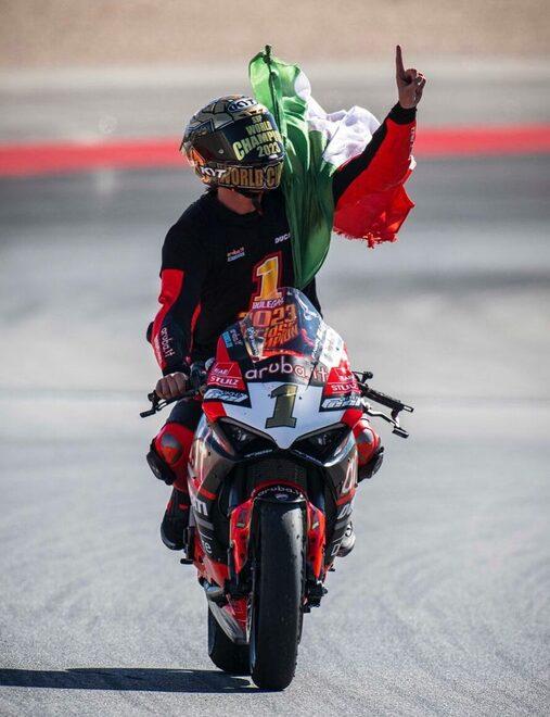 «Nicolò ha la moto nel Dna, già a sei mesi nel paddock»<br type="_moz" />
