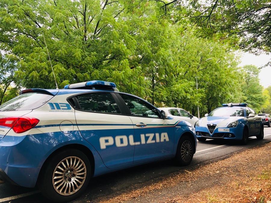 Inghiotte un involucro con dentro cocaina ai controlli