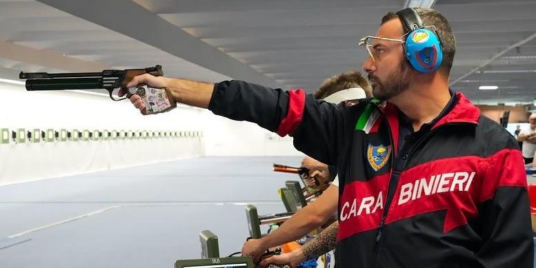 Luca Tesconi fa il pieno di medaglie ai campionati italiani di tiro a segno