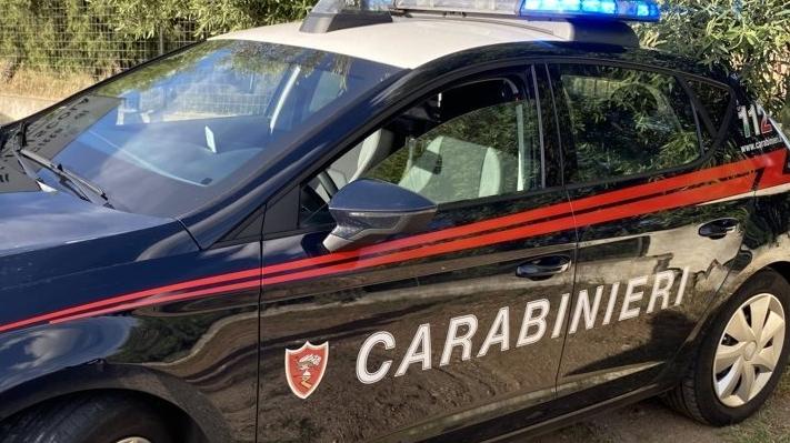 Porto Torres, 16enne alla guida di un’auto scappa all’alt dei carabinieri