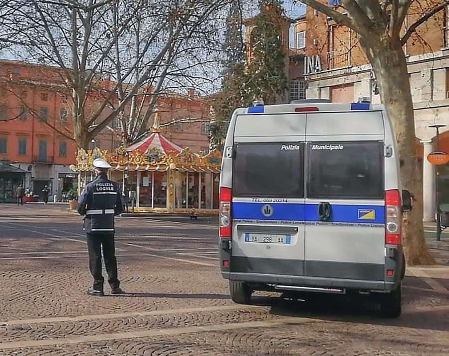 A Modena arrivano 16 nuovi agenti. E un presidio fisso in Piazza Matteotti