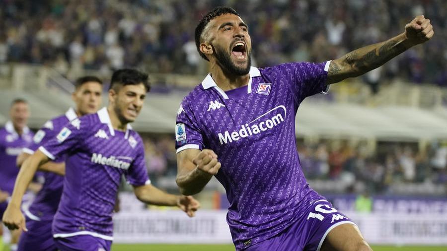 Fiorentina-Cagliari 3-0: la Viola azzanna la gara. Apre i conti Gonzalez e Nzola si sblocca