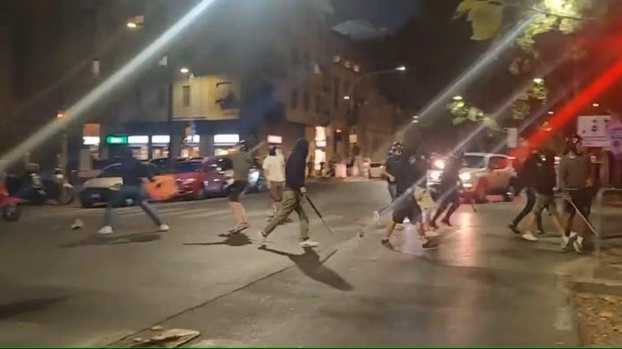 Tafferugli a Firenze, identificati 30 tifosi del Cagliari