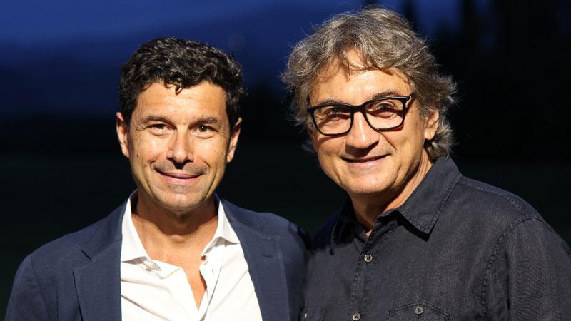 Grosseto, nuotata solidale contro i tumori. Un benefattore anonimo stacca un assegno di 47mila euro