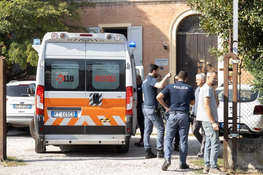 Modena, bimba di un anno cade dal secondo piano: è gravissima