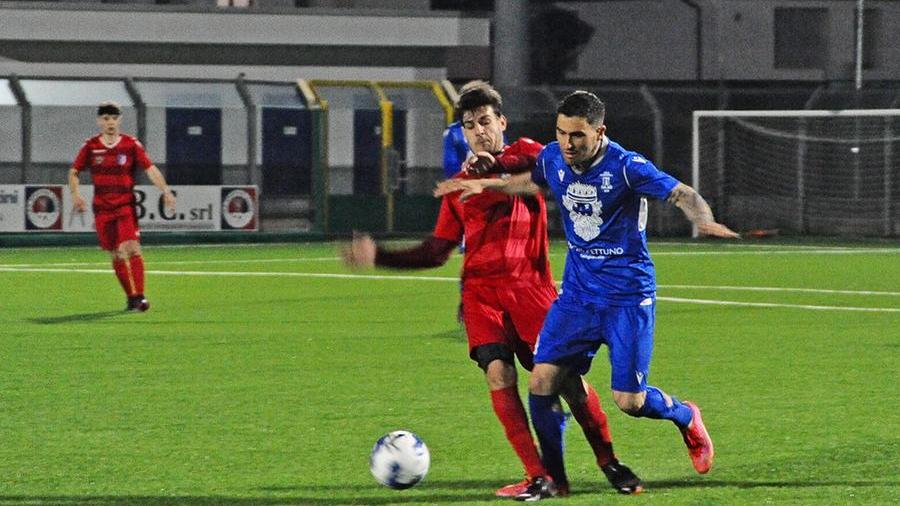 Cecina, azzurri ancora a secco ma non senza polemiche. «Due rigori non fischiati»<br>