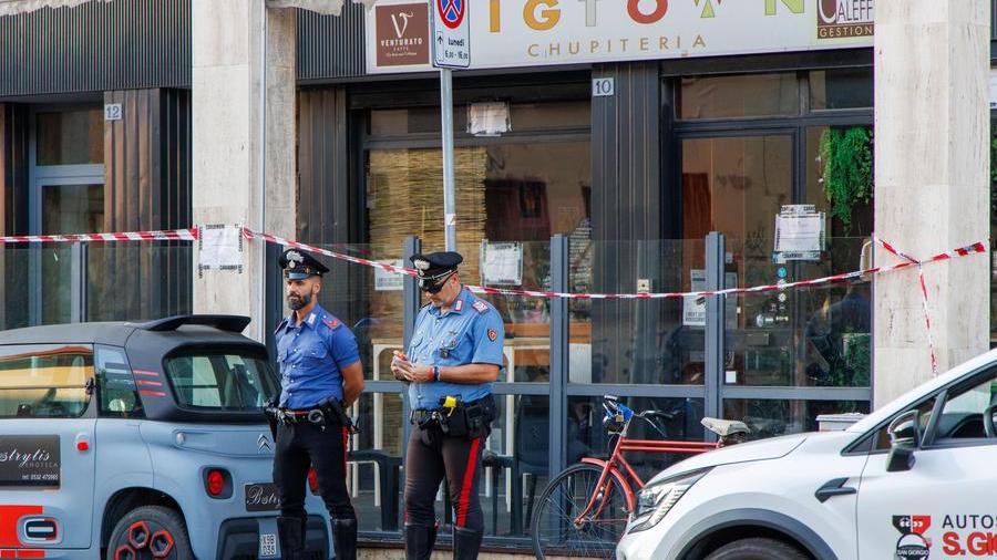 Ferrara, assalto al Big Town: distrutta una vetrata del locale
