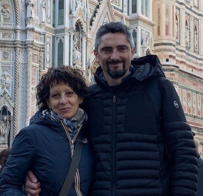 Muore in vacanza a 49 anni