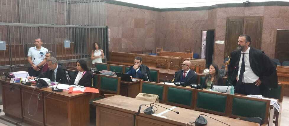 Il racconto choc dell’autista del bus a Olbia: «Urlava aiutatemi, sto bruciando»