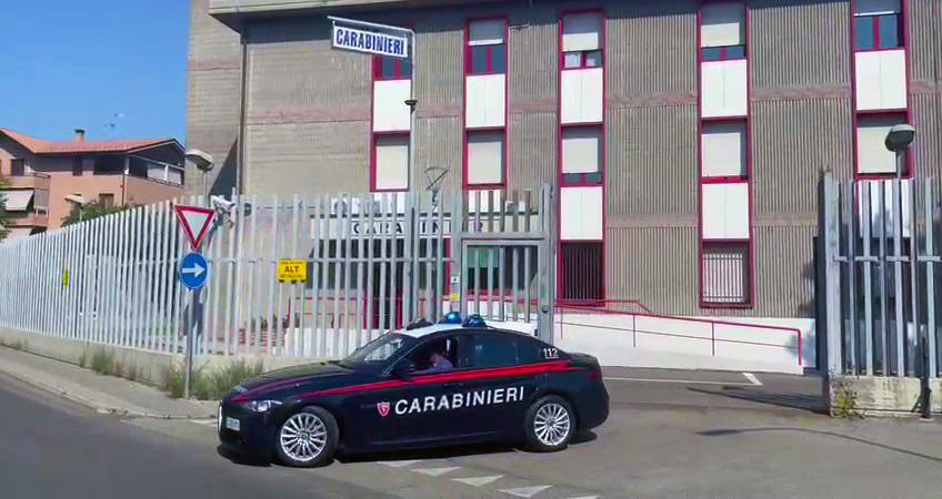 Sassuolo, donna aggredita al Parco Ducale: l’ex compagno in carcere