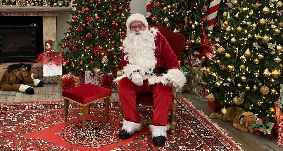 Livorno, lo storico Babbo Natale cerca un vice: «In caso di emergenze serve una spalla»