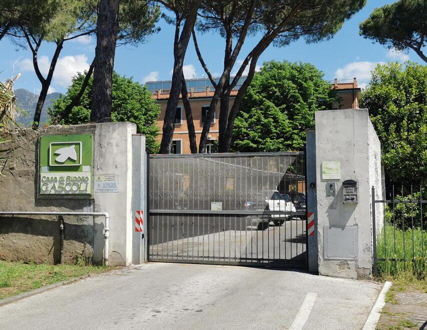 Massa, a Casa Ascoli ancora perdite: rosso per 600mila euro