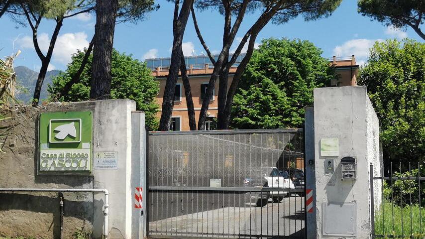 Massa, a Casa Ascoli ancora perdite: rosso per 600mila euro