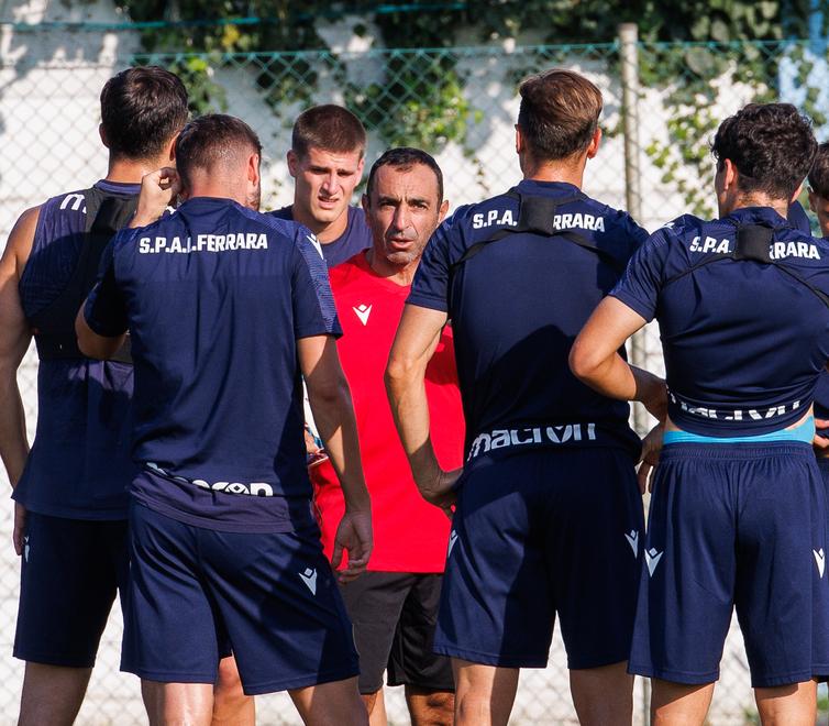 La prima lezione di Colucci: «Nessuna paura, siamo la Spal»