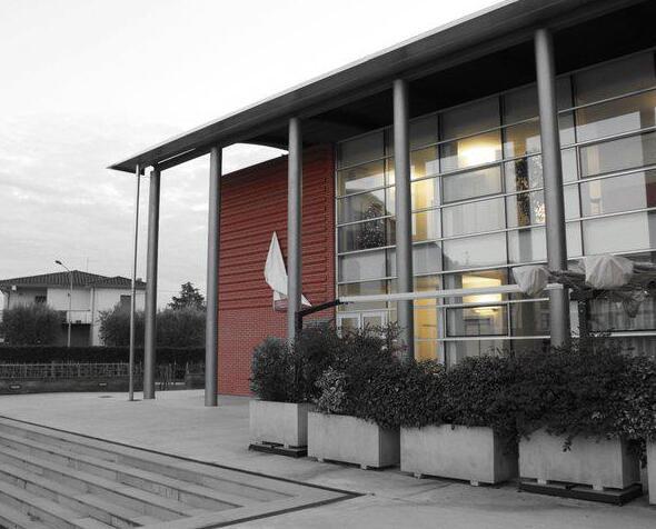 Fucecchio, raid vandalico alla sede della Fondazione I Care