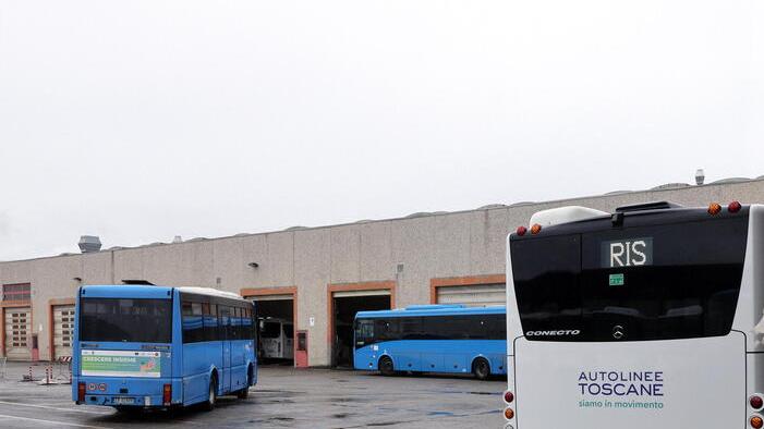 Pistoia, «mia figlia lasciata a piedi dall’autista»