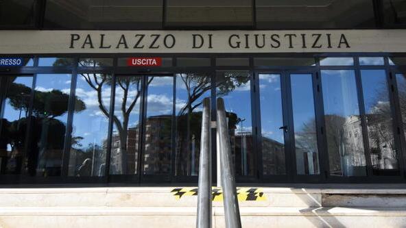 Follonica, aveva reso la moglie una schiava: chiesta la condanna a tre anni