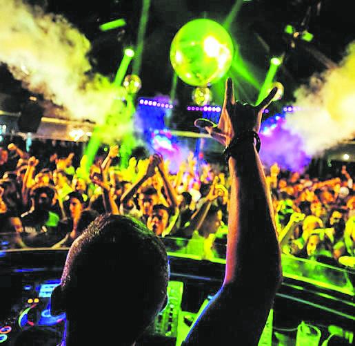 Basta con le stragi del sabato sera: il Ctm ha pronto il piano dei bus per le discoteche, ma la Regione tace