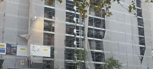 Cade dal ponteggio da sei metri, è grave un muratore di 52 anni<br type="_moz" />
