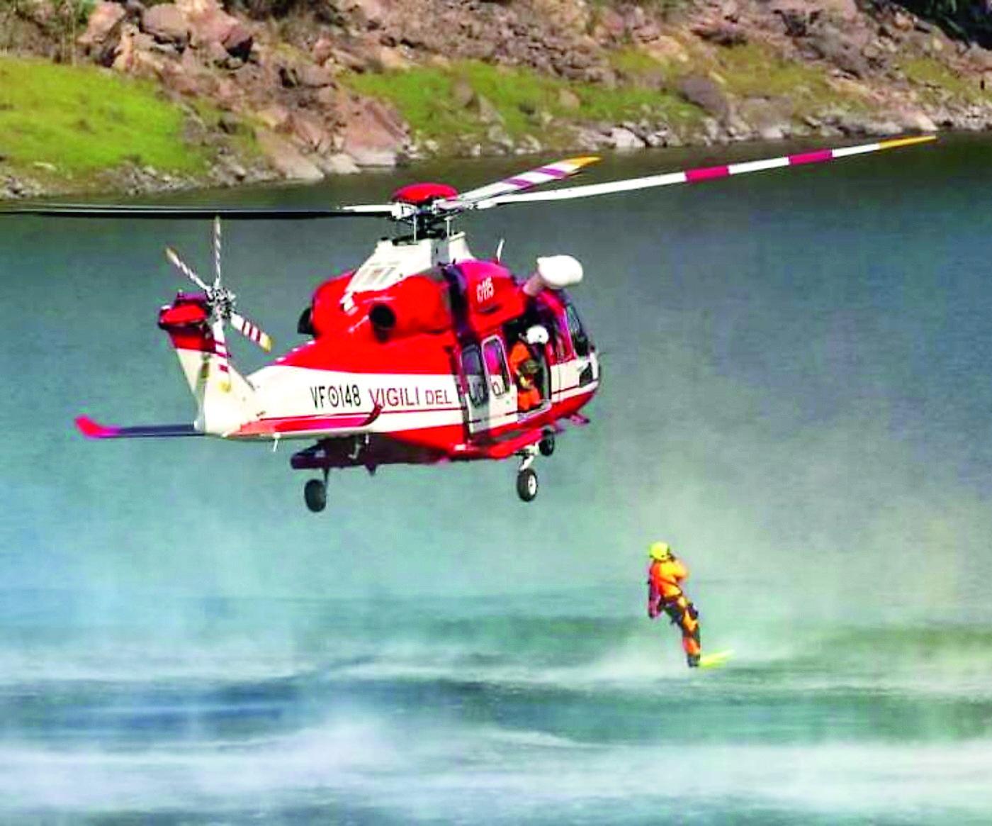 Vigili del fuoco in affanno: nell'isola ne mancano 200