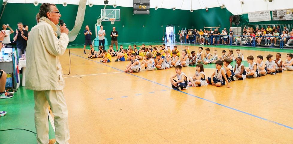 Rosignano, la morte di Andrea Bimbi: il basket, la vela e una vita dedicata alla comunità