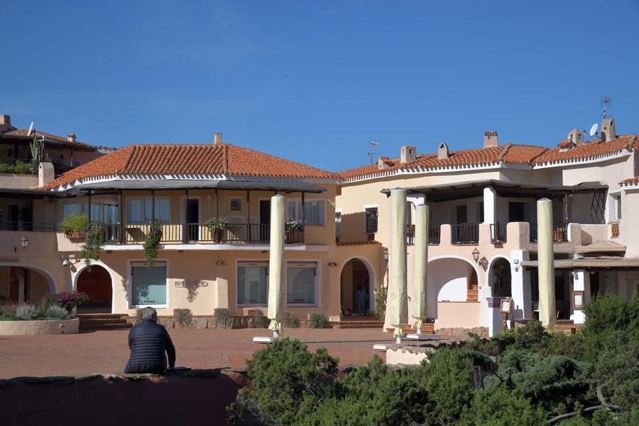 Arzachena, contributi fino a 1500 euro per i locali aperti 11 mesi all’anno