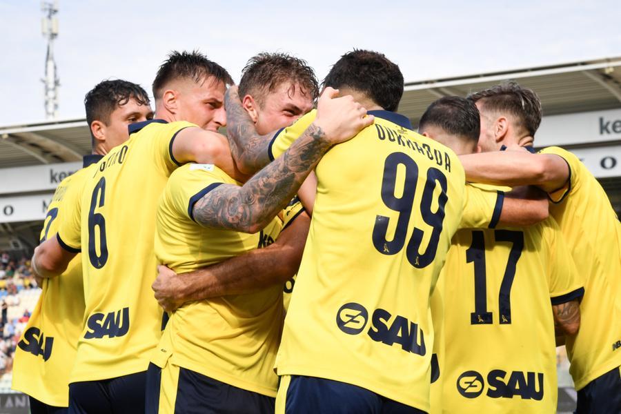 Modena pronto a sfidare il Palermo, attesi più di 12mila spettatori al Braglia