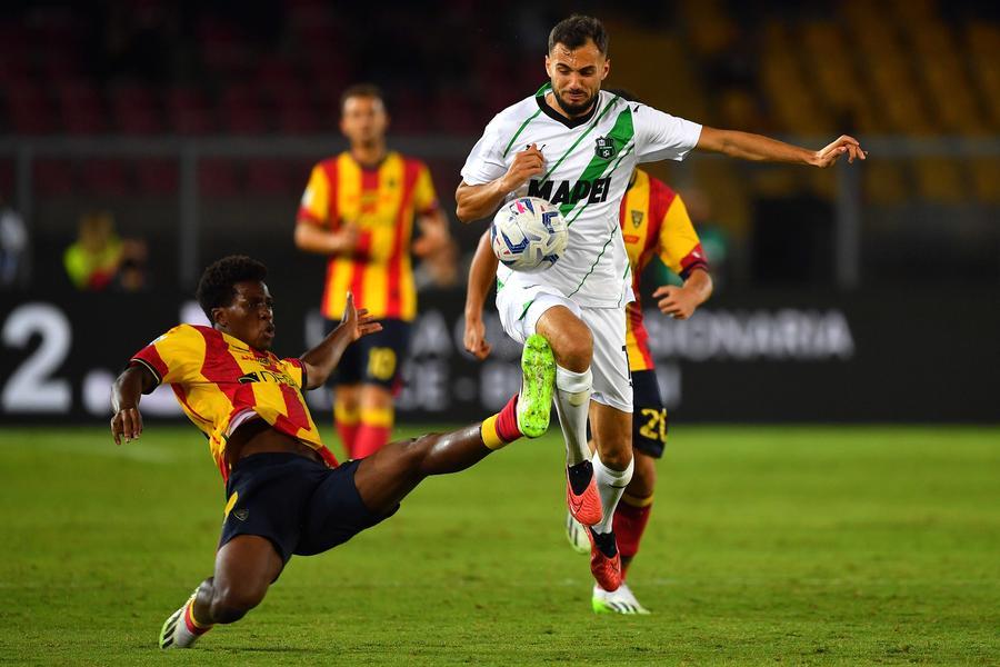 Il Sassuolo si illude, poi viene raggiunto dal Lecce: al Via del Mare finisce 1-1