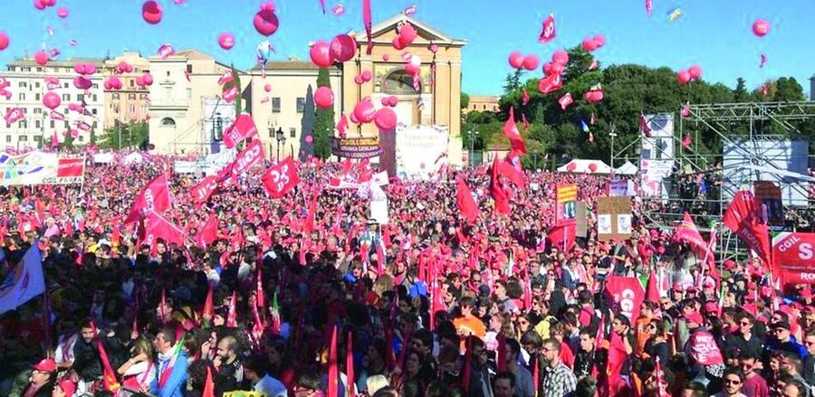 A 85 anni a Roma a protestare: «Basta precarietà e sfruttamento»