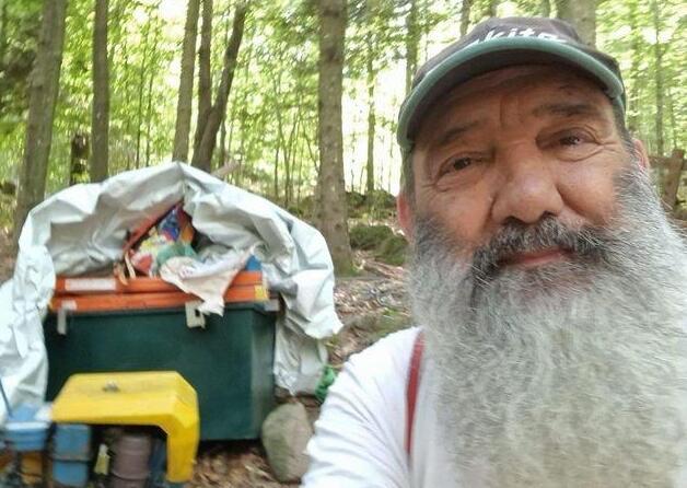 «Silvio, uomo speciale e generoso»: l’addio all’ex postino di Maresca. Stava organizzando la festa del suo pensionamento