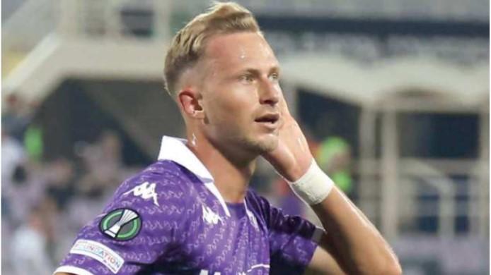 L’esultanza di Antonin Barak dopo il gol al Ferencvaros