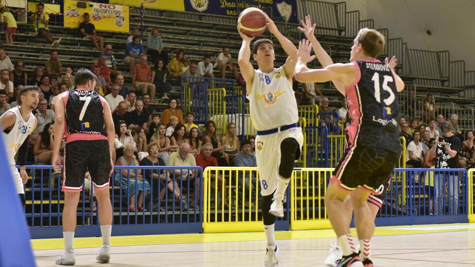 Fabrizio Piccone al tiro (foto PaBar)